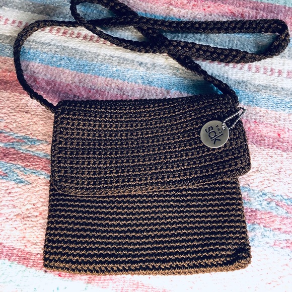 Small Crocheted Handbag - Picture 1 of 3
